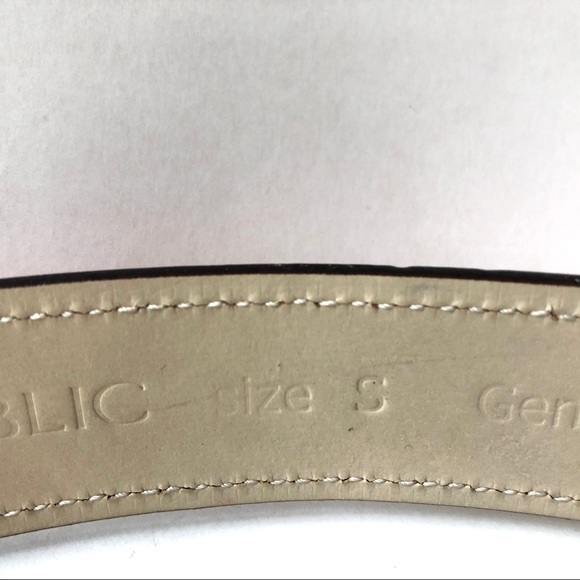 Banana Republic Italian Leather Belt Size S-M - Picture 6 of 8